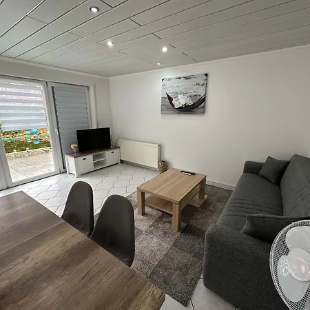 Am Hafen Rüstersiel Apartment *